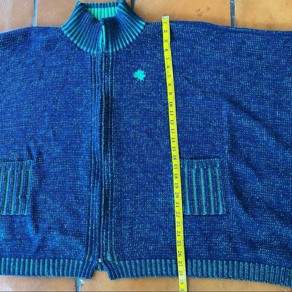 Emerson Street Peruvian Collection Notre Dame Cape - Picture 11 of 11